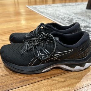 ASICS gel kayano 27 black size 8